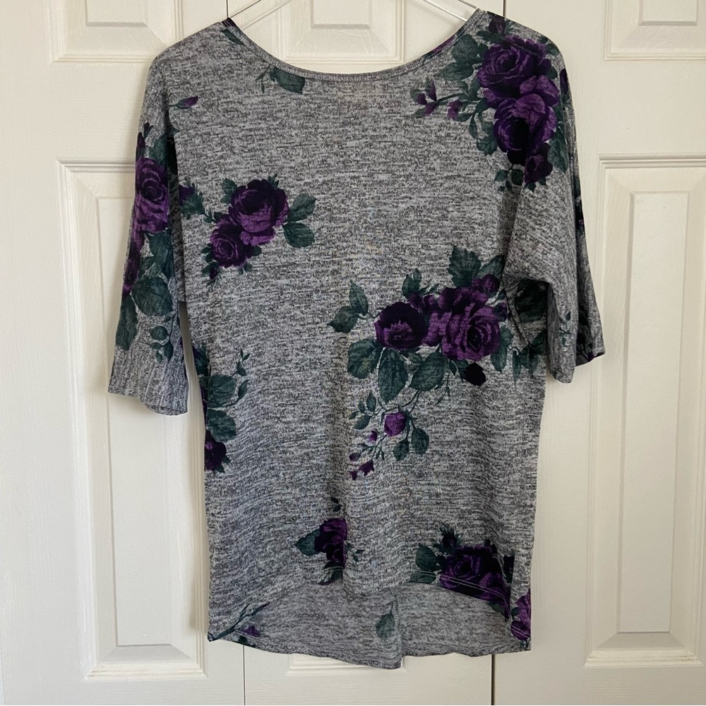 Bobbie Brooks Ladies | Grey Heathered Floral Tunic Top
